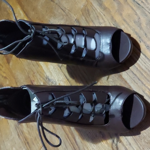 M&M 4 for $12 Shoes - Picture 2 of 10